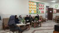 بازدید تیم سلامت نوجوانان و جوانان معاونت بهداشتی از مدرسه ابتدایی دخترانه نبوت شهرستان سمنان