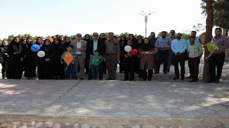  همایش پیاده روی به مناسبت هفته ملی جمعیت با شعار نقش من در جوانی ایران در سمنان برگزار شد